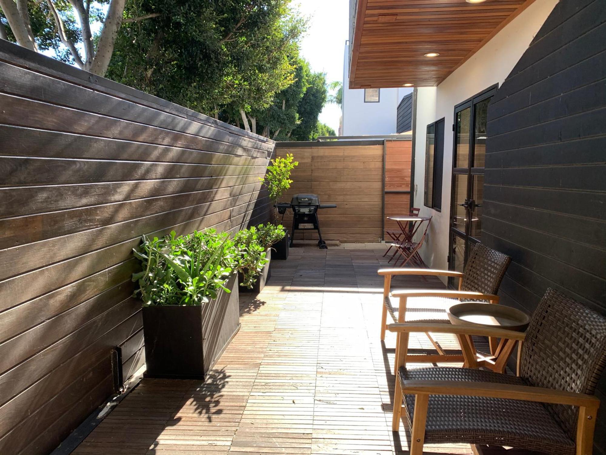 Venice Beach Studio With Large Private Patio Steps To The Beach Los Angeles Eksteriør bilde